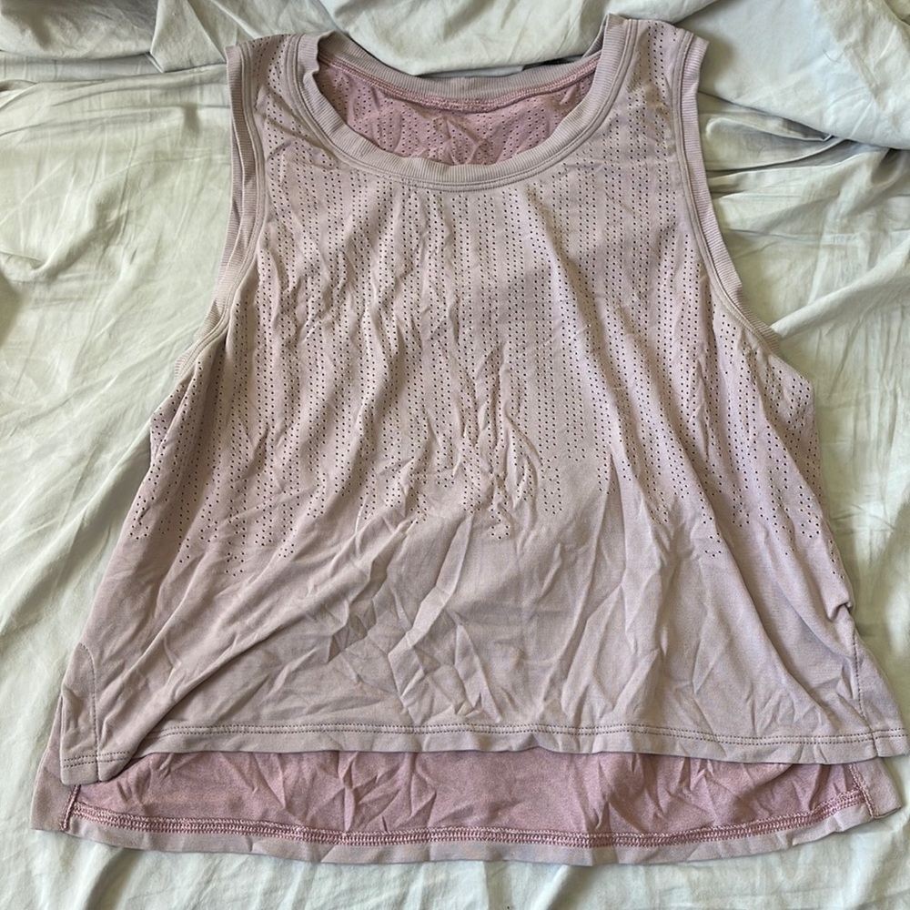 Lululemon cropped workout top for sale size 8